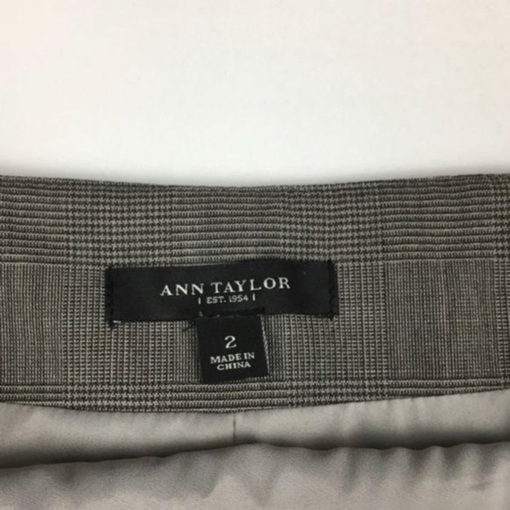 Ann Taylor Subtle Plaid High Waisted Pencil Skirt - Picture 4 of 6